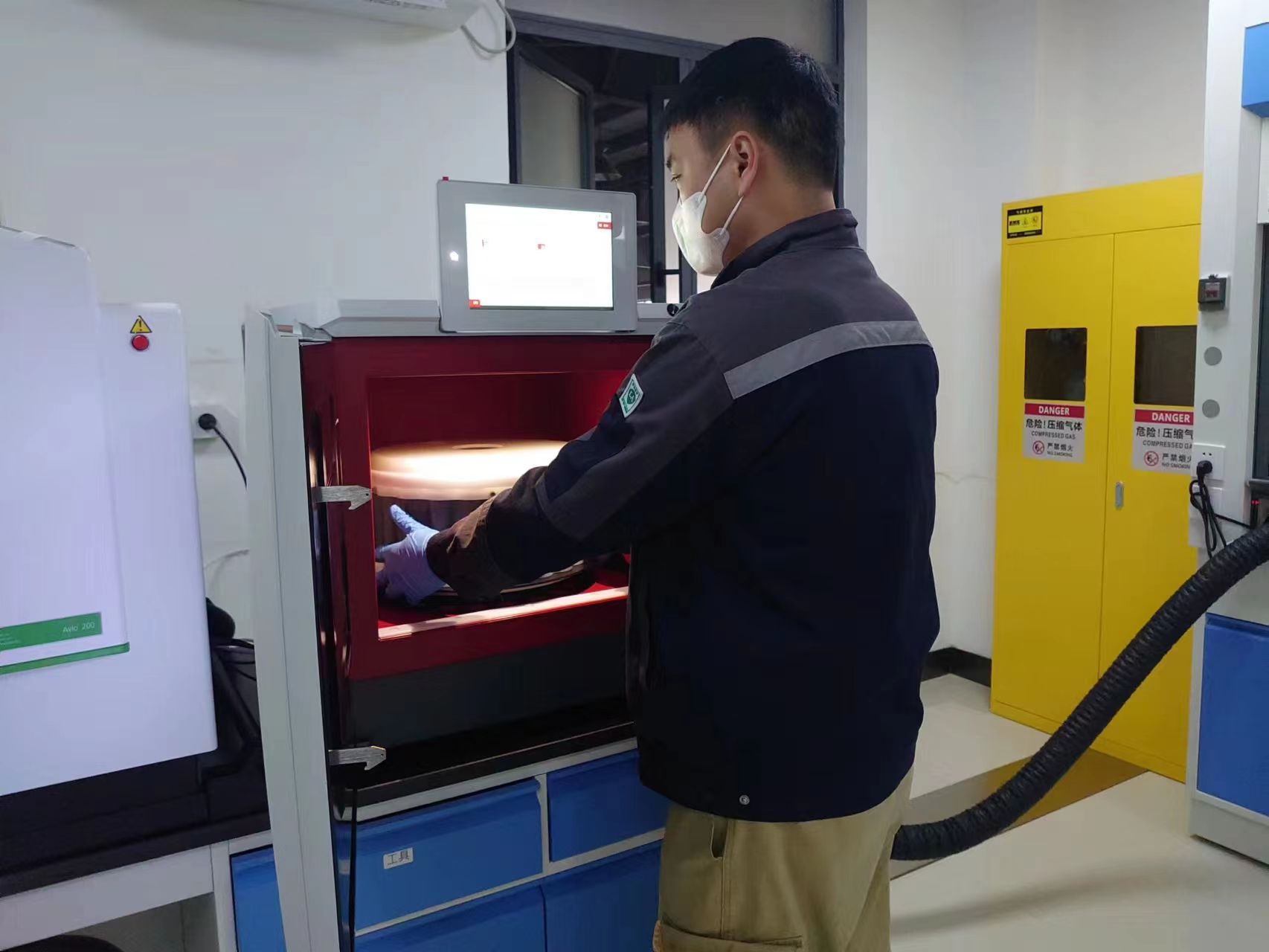 万锂泰创新工作室喜获“七台河市劳模和工匠人才创新工作室”荣誉称号(图3) 万锂泰创新工作室喜获“七台河市劳模和工匠人才创新工作室”荣誉称号(图3)