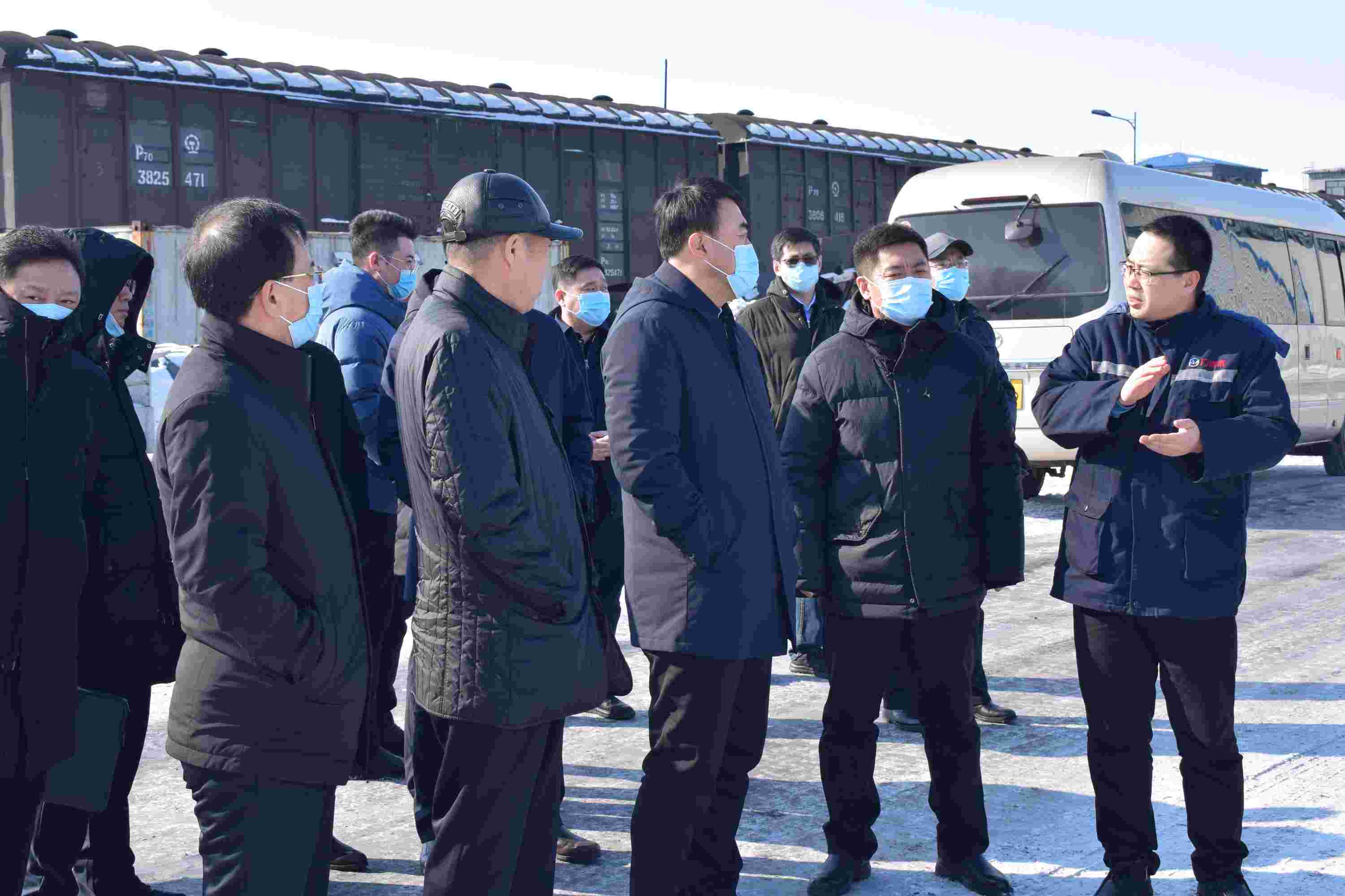 2月21日李兵市长一行莅临公司调研项目建设情况(图2)